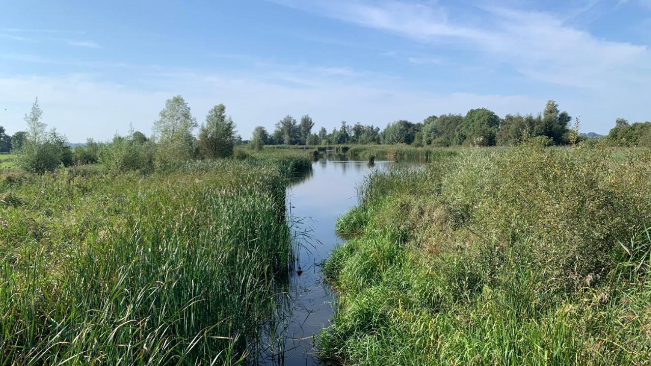 'T Paviljoenhus Bij Sneekermeer Offingawier Exterior photo